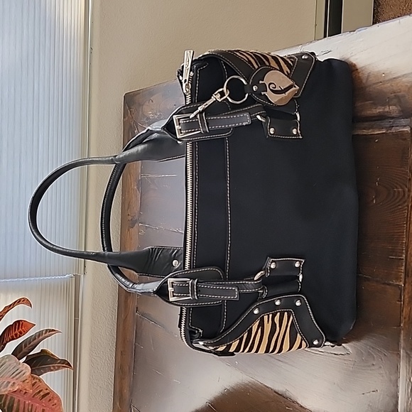 EUC Fortuna Valentino Handbag - Picture 1 of 5